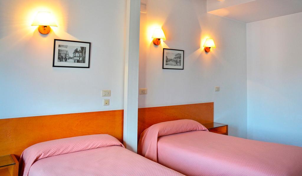 Hostal La Viuda Hotel Pobra De Trives Cameră foto